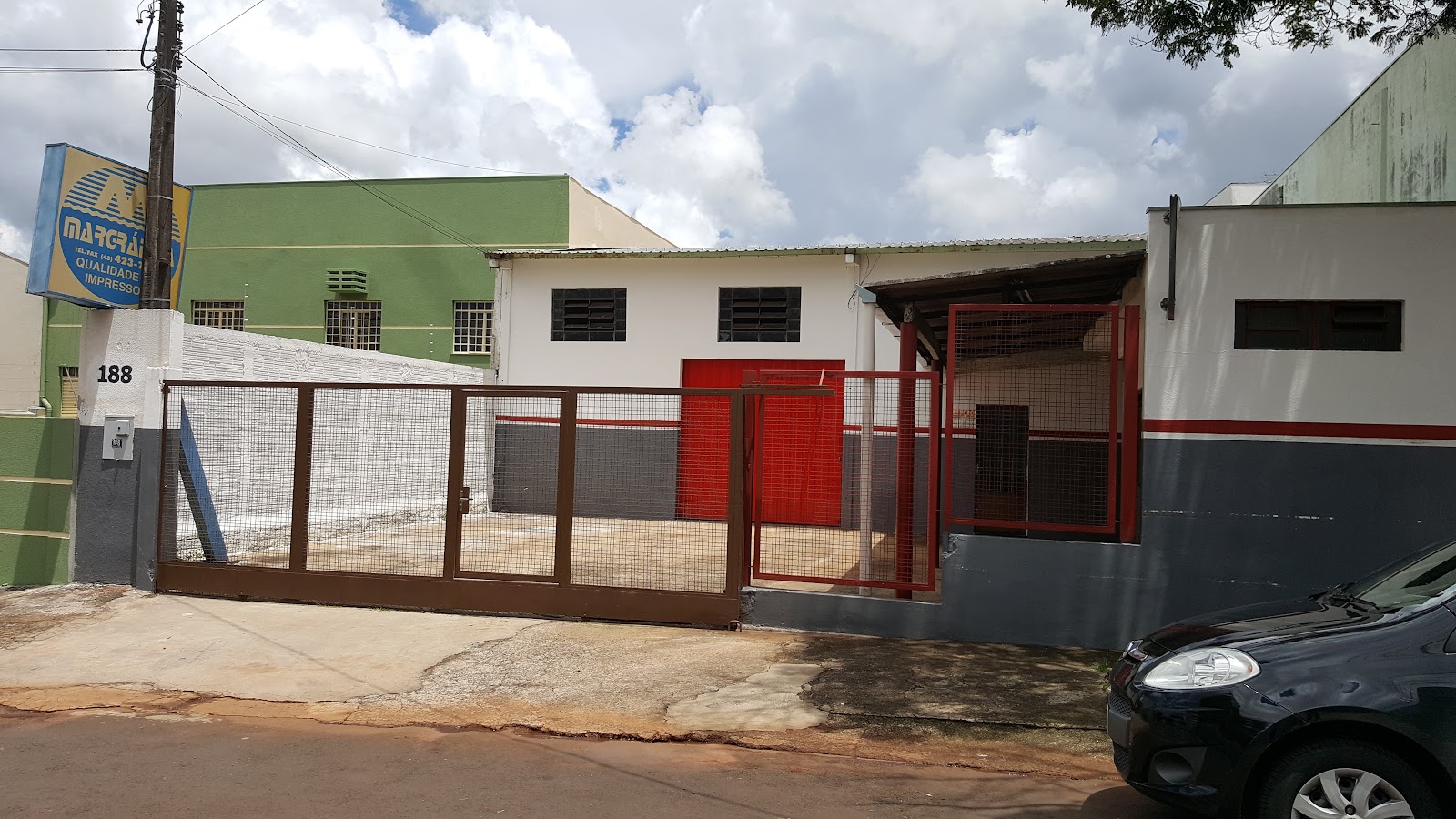 Fachada da Margráfica em Apucarana